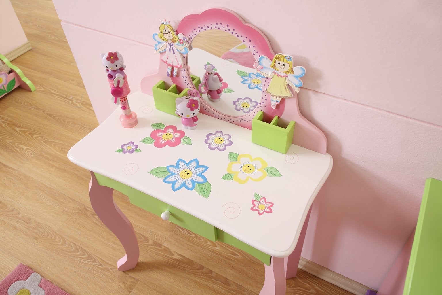 Layla Girls Flower Vanity Set