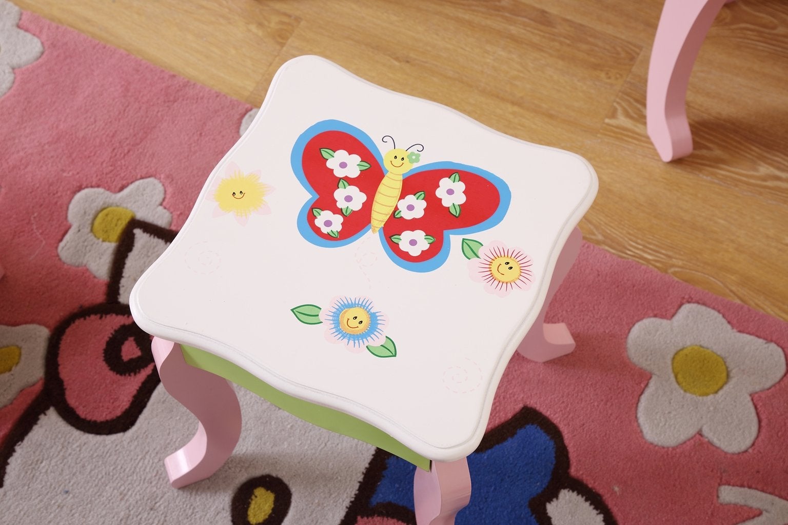 Layla Girls Flower Vanity Set